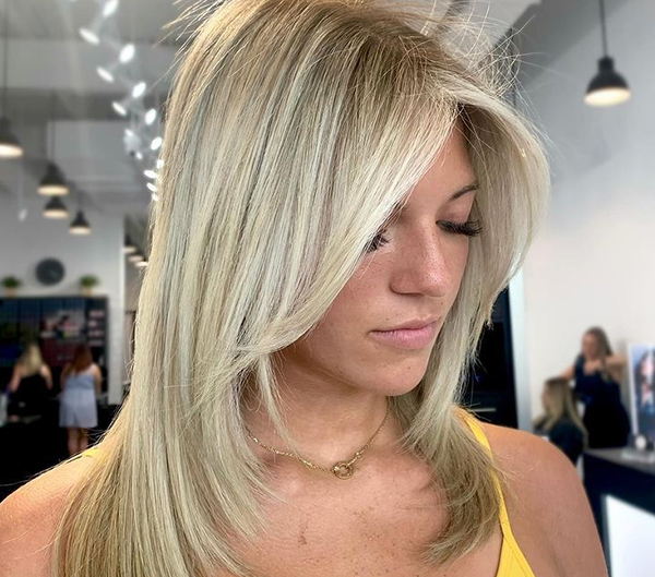 23-30 Gorgeous Women’s Layered Haircuts for Long Hair in 2025