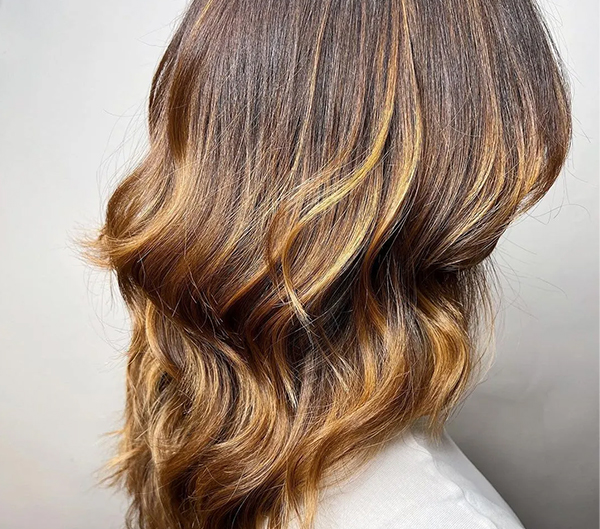 26-30 Gorgeous Women’s Layered Haircuts for Long Hair in 2025