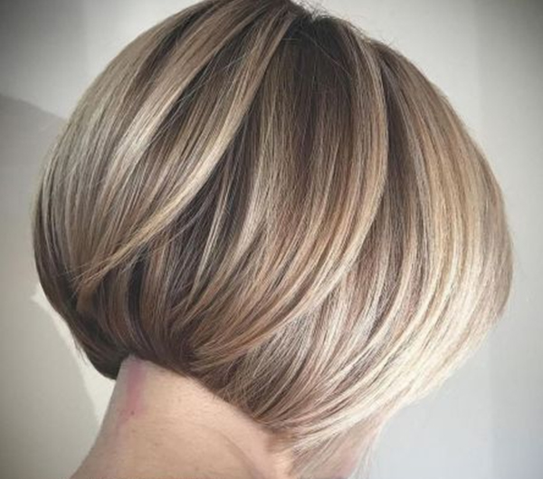 27-30 Gorgeous Women’s Layered Haircuts for Long Hair in 2025