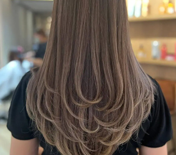 8-30 Gorgeous Women’s Layered Haircuts for Long Hair in 2025